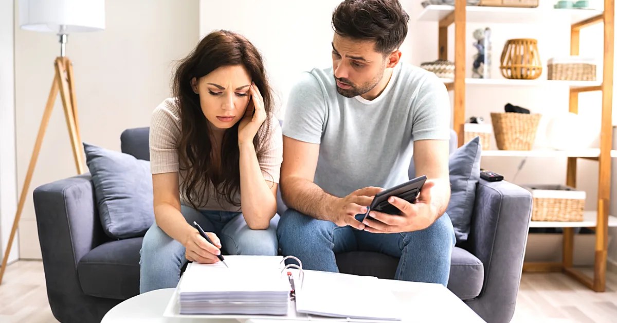 blog-35-staying-out-of-financial-trouble