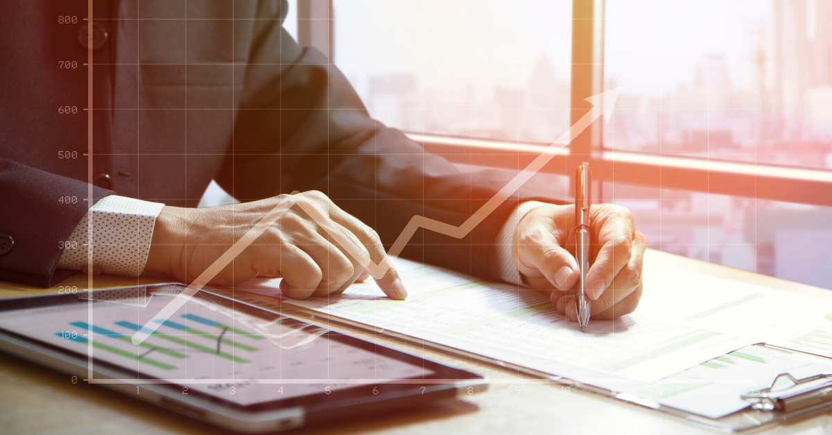 Learn how to use tools that bring cash flow efficiency to your company so you can spend your time making money instead of managing it.
